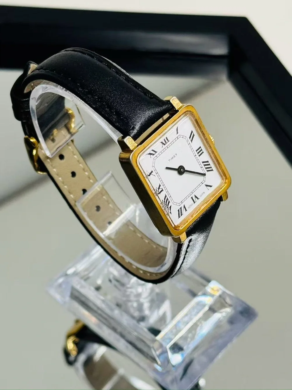 Vintage Timex Women’s Quartz Watch Gold Tone Rectangular 23mm New Battery Runs
